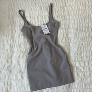 Zara - grey dress w black lining - size s